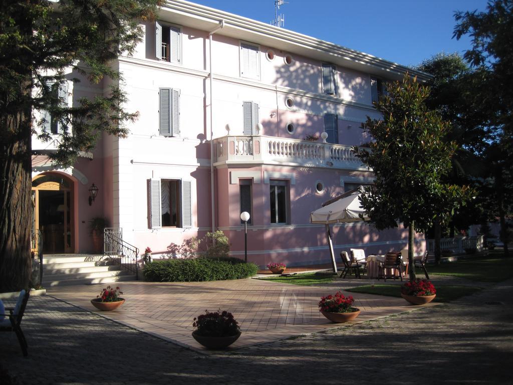 Hotel Gioia Garden Fiuggi Ngoại thất bức ảnh