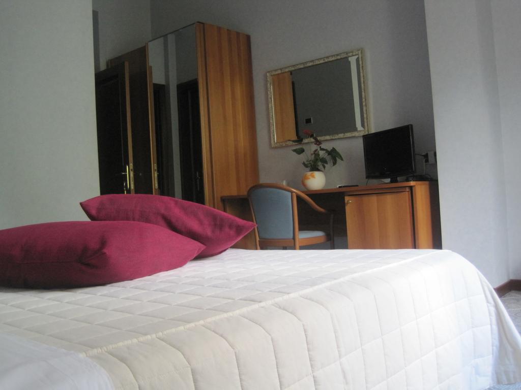 Hotel Gioia Garden Fiuggi Ngoại thất bức ảnh